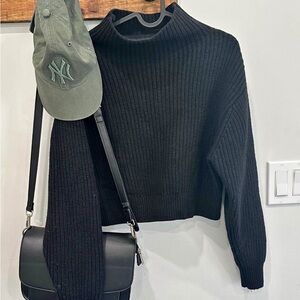 Aritzia Wilfred Black Turtleneck Sweater